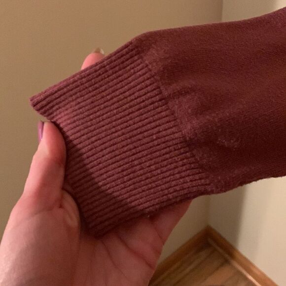 Pink Lily maroon sweater - Picture 3 of 7